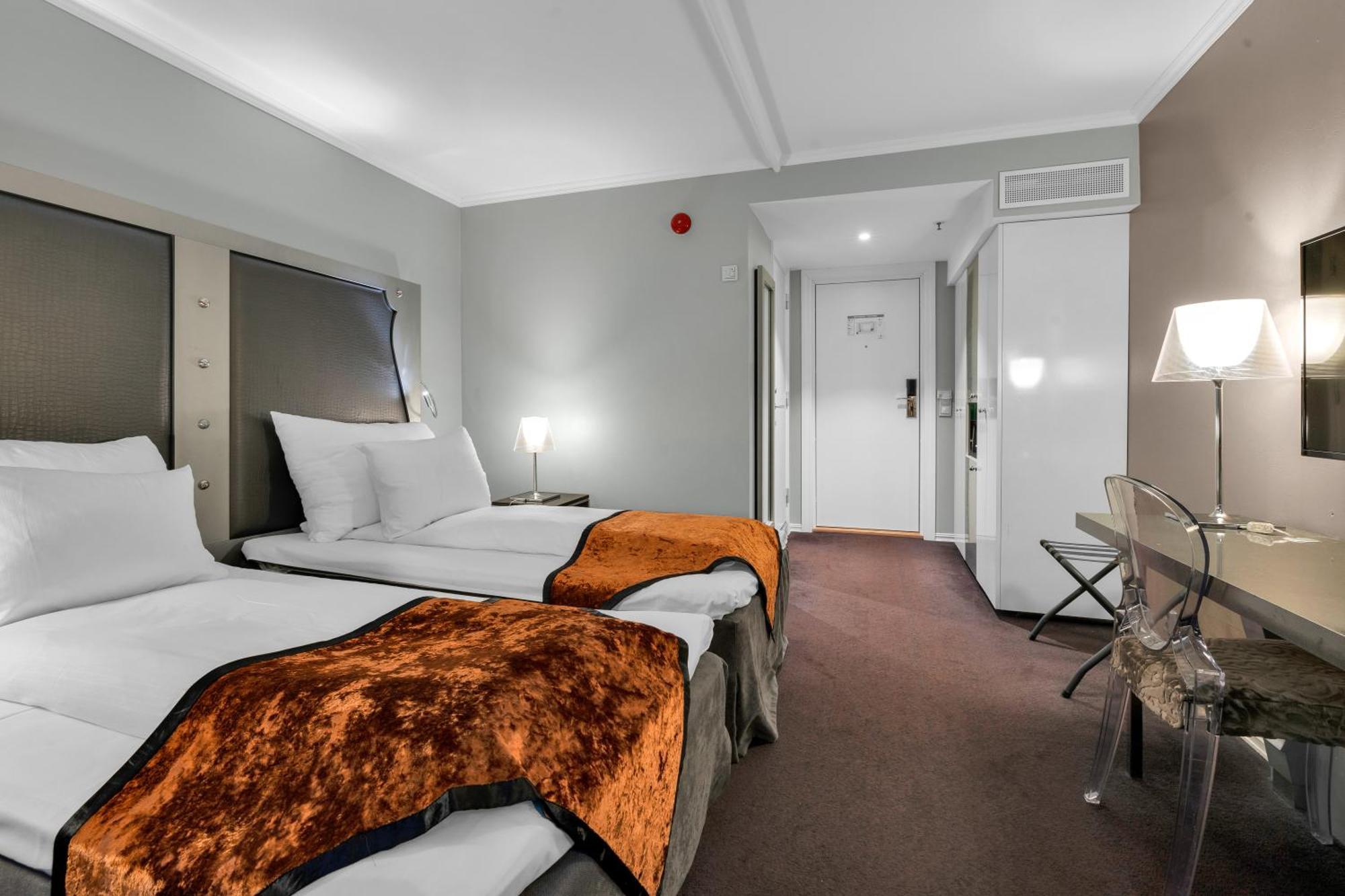 Clarion Hotel Ernst Kristiansand Exteriör bild